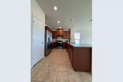 7607 Lazy Creek Drive, Austin, TX 78724 - Photo 4