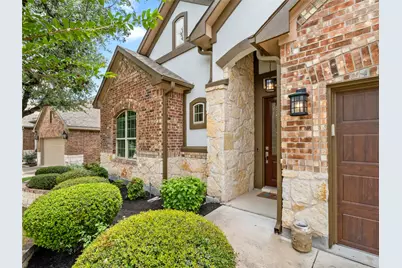 3869 Skyview Way, Round Rock, TX 78681 - Photo 6