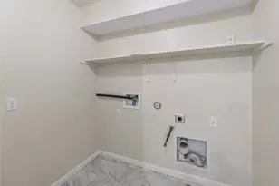 18436 Weatherby Ln, Elgin, TX 78621 - Photo 12