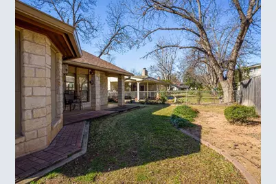 330 Columbine Street, Meadowlakes, TX 78654 - Photo 28