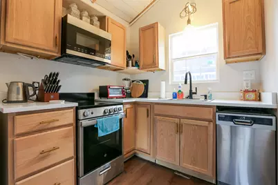 308 E 32nd Street #B, Austin, TX 78705 - Photo 2