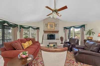 105 Tamarac Court, Lakeway, TX 78734 - Photo 14