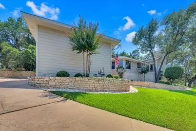 105 Tamarac Court, Lakeway, TX 78734 - Photo 4