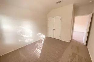 128 Inman Dr, Hutto, TX 78634 - Photo 4