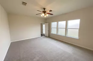 128 Inman Dr, Hutto, TX 78634 - Photo 14