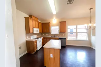 128 Inman Drive, Hutto, TX 78634 - Photo 2