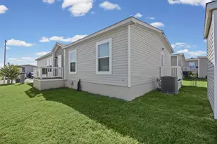 4708 Gladys Dr, Del Valle, TX 78617 - Photo 24
