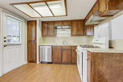 5626 Wagon Train Road, Austin, TX 78749 - Photo 10