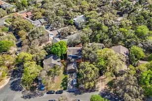 1703 Waterloo Tr, Austin, TX 78704 - Photo 34