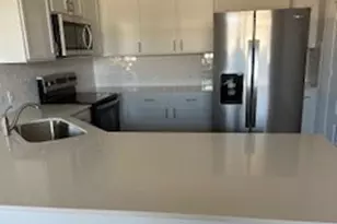 320 Cassandra Dr, Hutto, TX 78634 - Photo 2