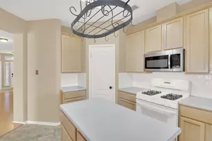 1030 Disraeli Cir, Pflugerville, TX 78660 - Photo 6