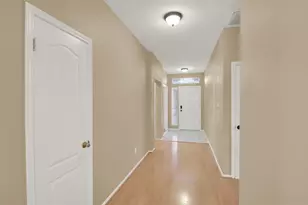 1030 Disraeli Cir, Pflugerville, TX 78660 - Photo 4