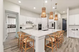 207 Lodestone Ln, Austin, TX 78738 - Photo 10