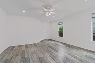 305 Los Cobos Ln, Georgetown, TX 78626 - Photo 4