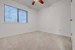 208 Oak Ridge Dr, Pflugerville, TX 78660 - Photo 18