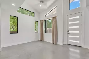 408 W Odell St, Austin, TX 78752 - Photo 4