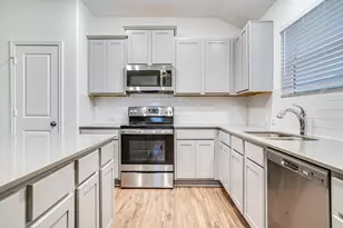 414 Bluejack Wy, Hutto, TX 78634 - Photo 8