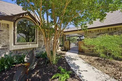 2 Meandering Way, Round Rock, TX 78664 - Photo 4