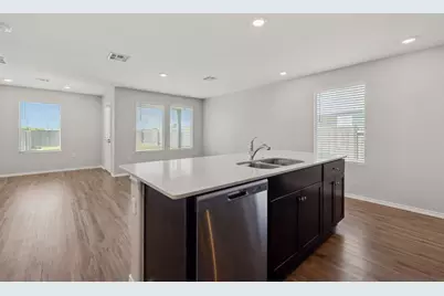 12101 Short Leaf Path, Del Valle, TX 78617 - Photo 8