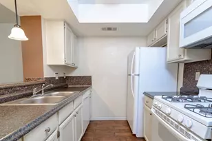 7804 Chimayo Cove, Austin, TX 78729 - Photo 4