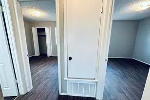 4901 Merritt Cir, Austin, TX 78744 - Photo 10