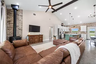 2002 County Rd 1154, Lampasas, TX 76550 - Photo 10