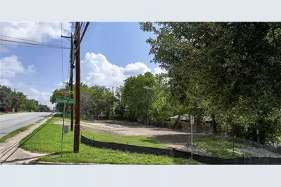 506 Clover Court, Austin, TX 78745 - Photo 12