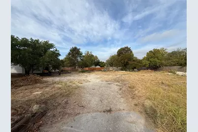 2012 Maple Street, Georgetown, TX 78626 - Photo 4