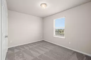 221 Longmount Cv, Liberty Hill, TX 78642 - Photo 26