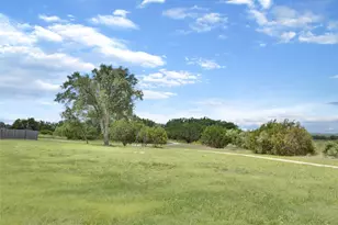 221 Longmount Cv, Liberty Hill, TX 78642 - Photo 36
