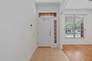 122 Copperwood Loop, Round Rock, TX 78665 - Photo 2