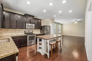 323 Quarry Ln, Liberty Hill, TX 78642 - Photo 2
