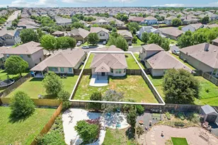 323 Quarry Ln, Liberty Hill, TX 78642 - Photo 16