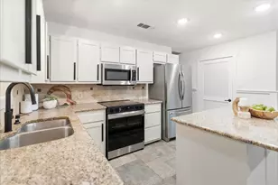 1401 Avenida Serena, Marble Falls, TX 78654 - Photo 8