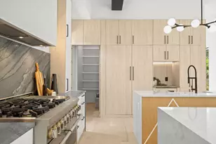 2215 S 3rd St, Austin, TX 78704 - Photo 12