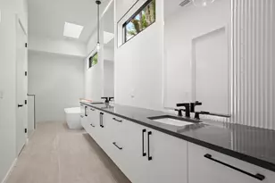 2215 S 3rd St, Austin, TX 78704 - Photo 20