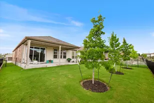 210 Bellows St, Georgetown, TX 78633 - Photo 24