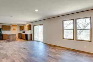 195 Tuck St, Cedar Creek, TX 78612 - Photo 8