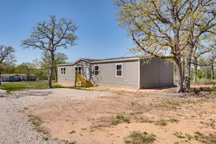 195 Tuck St, Cedar Creek, TX 78612 - Photo 2