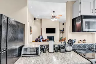 1406 Windsor Rd, Austin, TX 78703 - Photo 14