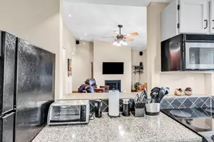 1406 Windsor Rd, Austin, TX 78703 - Photo 14