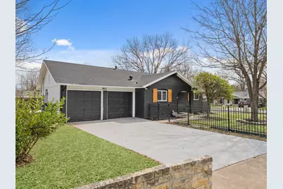 8401 Staunton Drive, Austin, TX 78758 - Photo 2