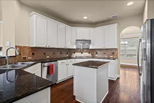 6925 Larue Belle Cove, Austin, TX 78739 - Photo 8