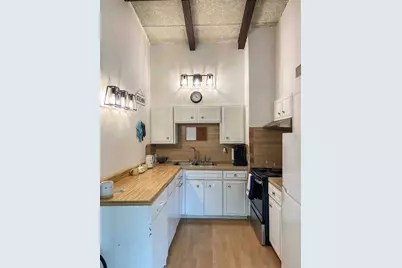 2404 Longview Street #204, Austin, TX 78705 - Photo 2