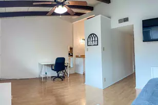 2404 Longview St, Austin, TX 78705 - Photo 4