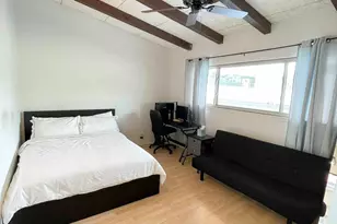 2404 Longview St, Austin, TX 78705 - Photo 8