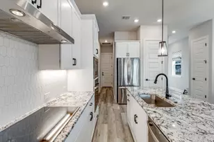 220 Monterey Oak Trl, Georgetown, TX 78628 - Photo 8