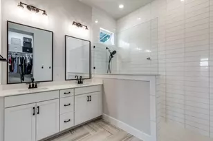 220 Monterey Oak Trl, Georgetown, TX 78628 - Photo 16