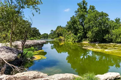 301 Fm 1660, Hutto, TX 78634 - Photo 40