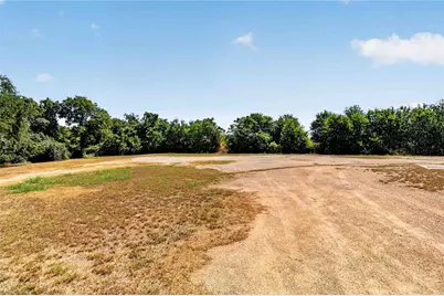 301 Fm 1660, Hutto, TX 78634 - Photo 36